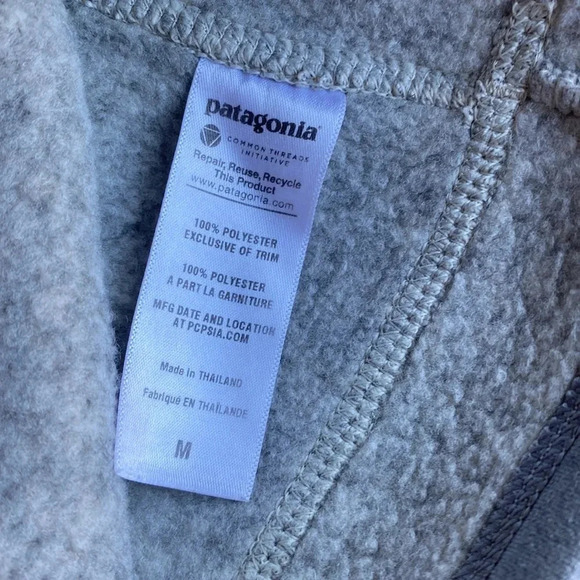 Grey Patagonia beanie size medium stretchy 100% polyester - Picture 3 of 6